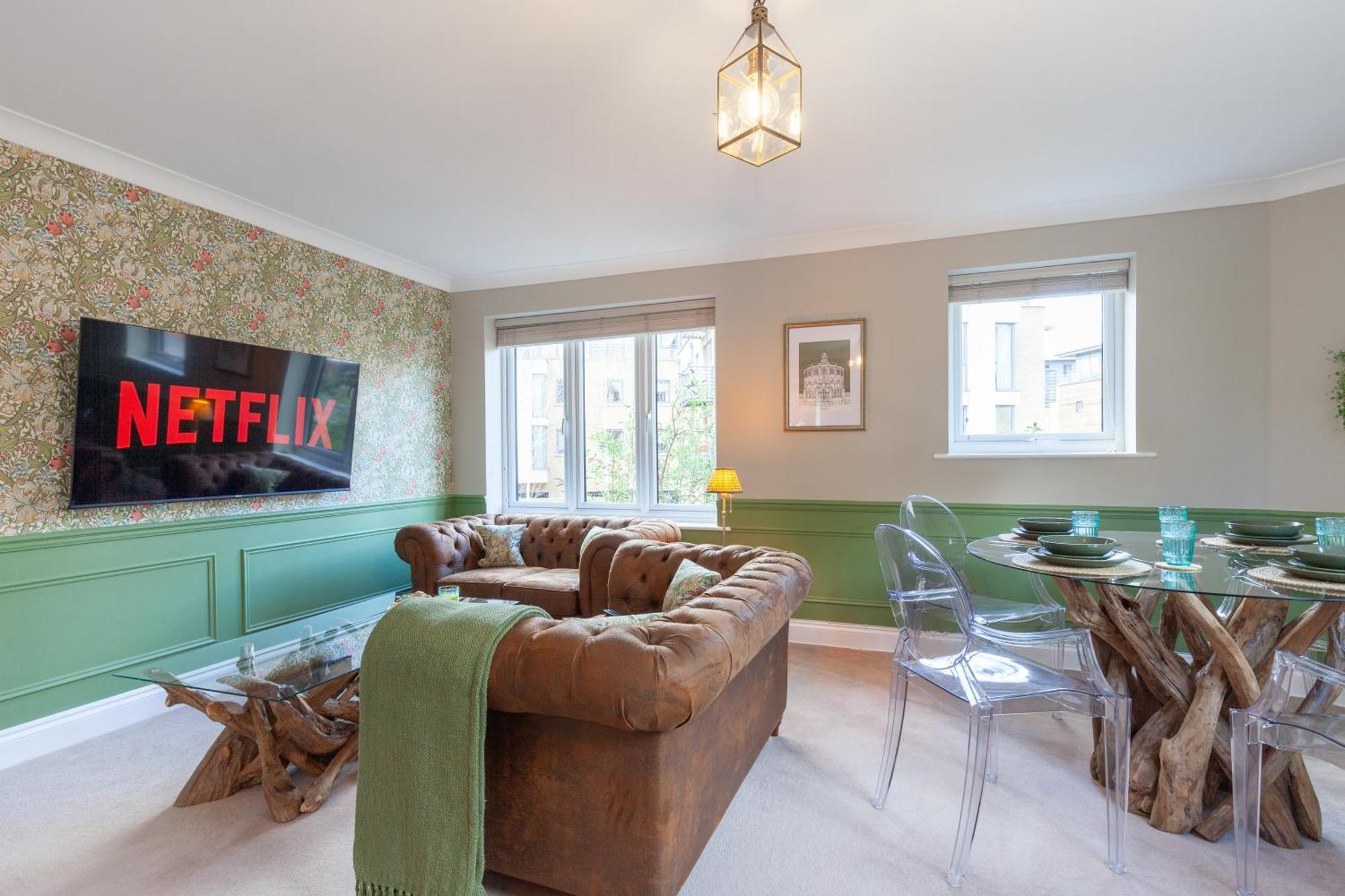 A Gem Nestled In The Heart Of Oxford With Parking! Apartment Exterior photo